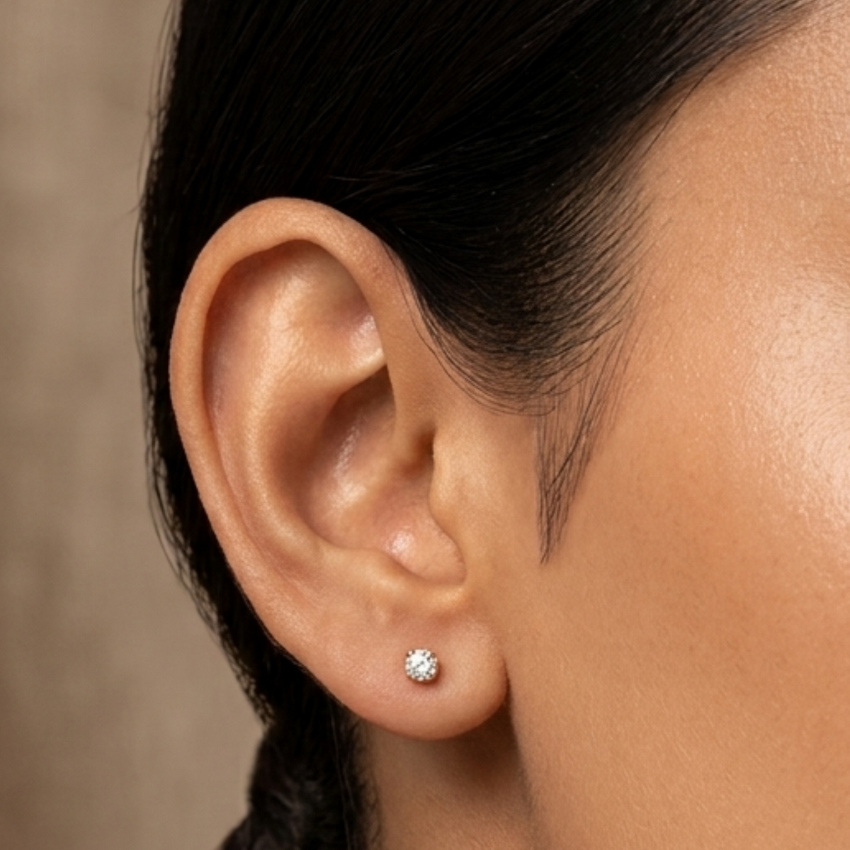 Sleek Inlay Lone Sparkle Gold Plated Stud Earring